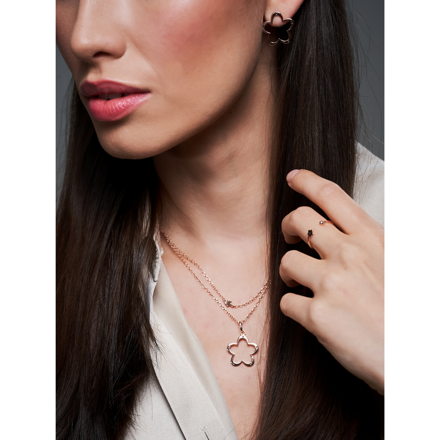 Kiss Necklace - rose gold